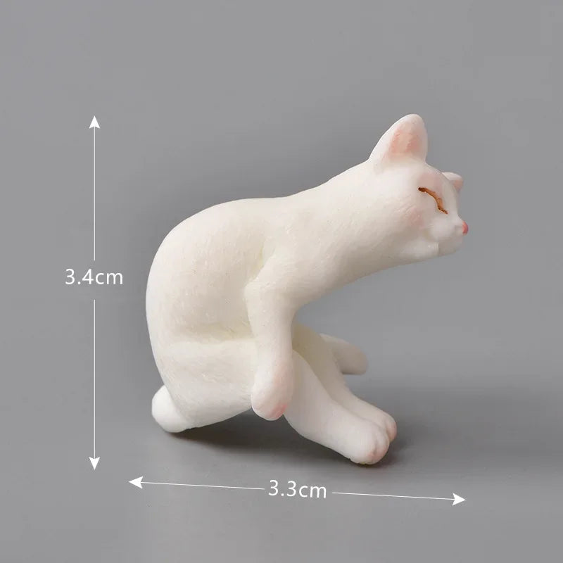 Resin Cats Ornament